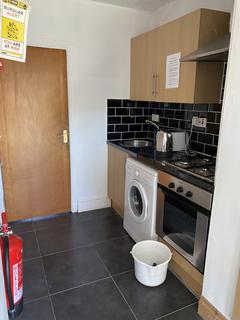 2 bedroom house share to rent, MANSELL ROAD, GREENFORD, MIDDLESEX, LONDON UB6