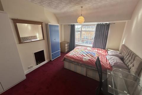 1 bedroom in a house share to rent, MANSELL ROAD, GREENFORD, MIDDLESEX, LONDON UB6