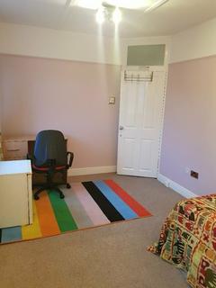 1 bedroom in a house share to rent, BRAMBLE GARDENS, EAST ACTON, LONDON W12