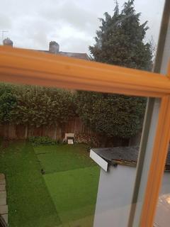 1 bedroom in a house share to rent, BRAMBLE GARDENS, EAST ACTON, LONDON W12