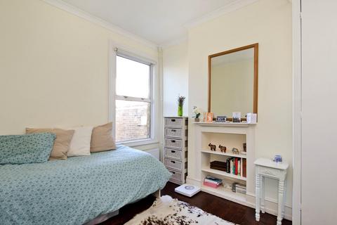3 bedroom flat to rent, Lochaline Street, Hammersmith, London, W6