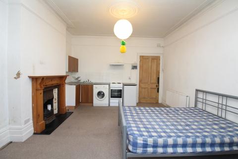 Studio to rent, Penerley Road, Catford, SE6