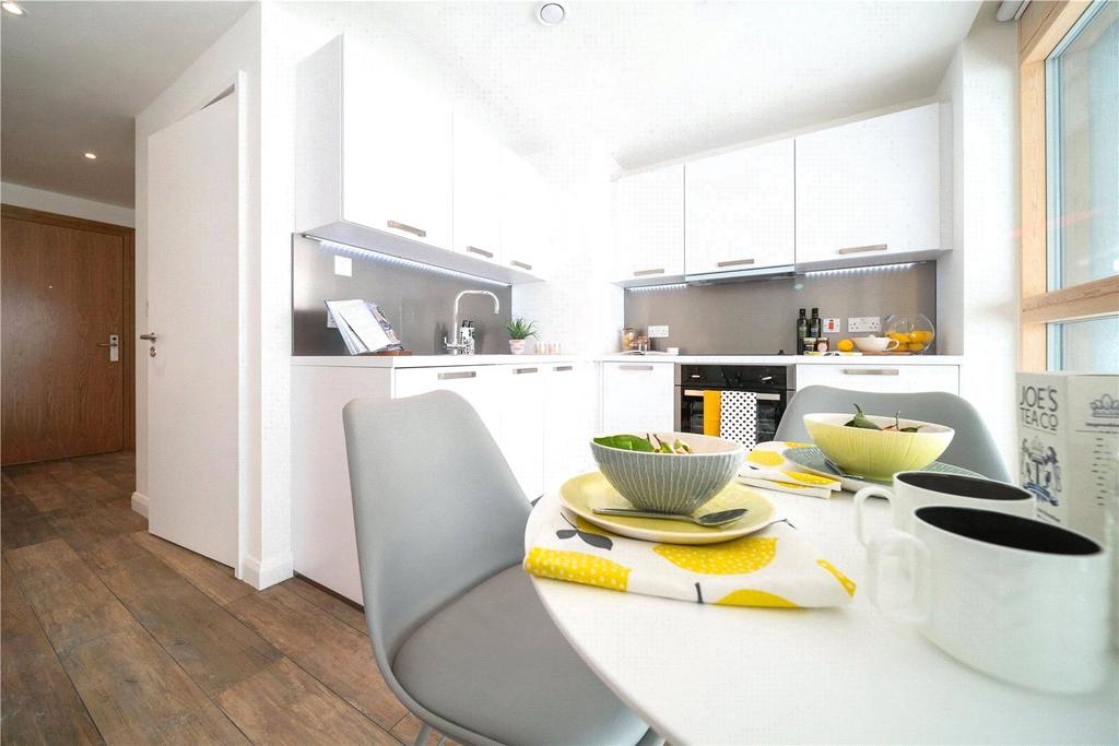Kitchen/Dining Area