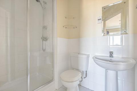 2 bedroom apartment to rent, Sundeala Close,  Sunbury On Thames,  TW16