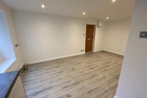 1 bedroom flat for sale, Borovere Lane, Alton, Hampshire