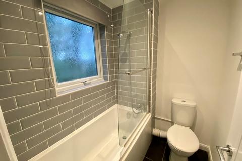 1 bedroom flat for sale, Borovere Lane, Alton, Hampshire