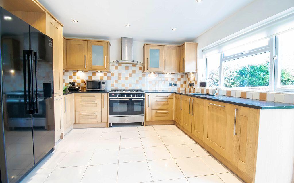 Upper Paddock Road, Oxhey Village, WD19 4 bed house £875,000