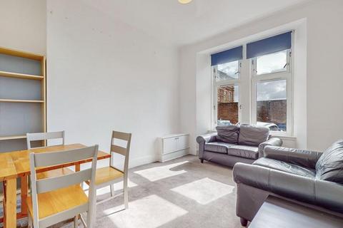 3 bedroom flat to rent, Braeside Street, North Kelvinside, Glasgow, G20