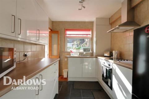 3 bedroom terraced house to rent, North Clive Street