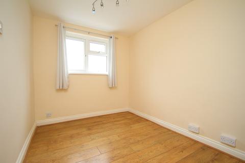 2 bedroom ground floor flat to rent - Archers Way, Chelmsford