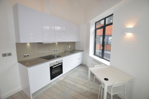 2 bedroom apartment to rent, Verona Apartments