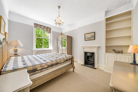 3 bedroom apartment to rent, Beaufort Street, Chelsea