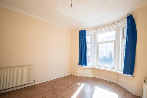 4 bedroom end of terrace house for sale, Livingstone Road, Southampton