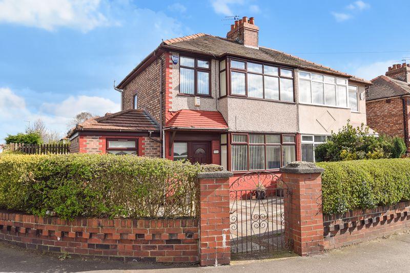 Peel House Lane, Widnes 3 bed semidetached house for sale £175,000