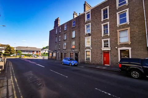 1 bedroom flat to rent, Strathmartine Road, Coldside, Dundee, DD3