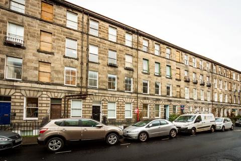 2 bedroom flat to rent, Montague Street, Newington, Edinburgh, EH8