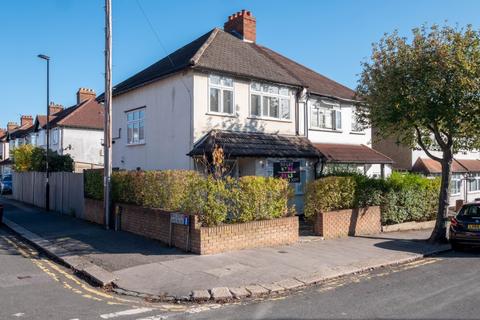 3 bedroom house to rent, Lonsdale Road, South Norwood, SE25