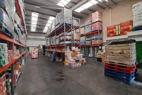 Industrial unit to rent - Unit 6, Priory Market, Priory Park East