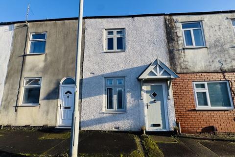 2 bedroom terraced house to rent, Manchester Road, Blackrod