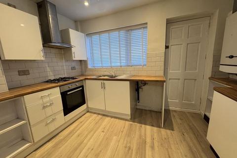 2 bedroom terraced house to rent, Manchester Road, Blackrod