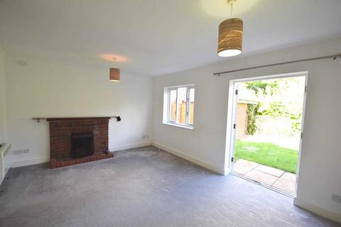 2 bedroom semi-detached house to rent, Lewknor Close, Lewknor