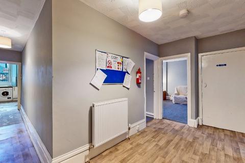 4 bedroom flat to rent, Sauchiehall Street, Garnethill, Glasgow, G2