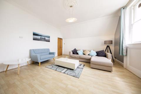 3 bedroom flat to rent - Downside Road, Bristol, BS8 2XE