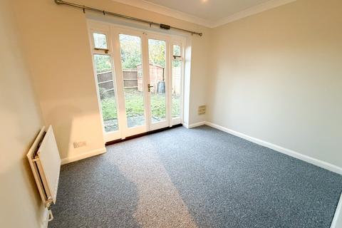 undefined, Poulcott, Wraysbury, Berkshire, TW19 5DN