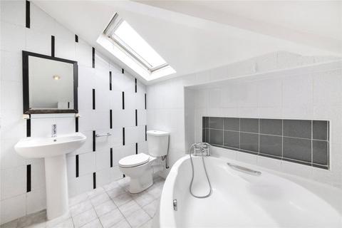 1 bedroom flat to rent, Belsize Square, Belsize Park, London