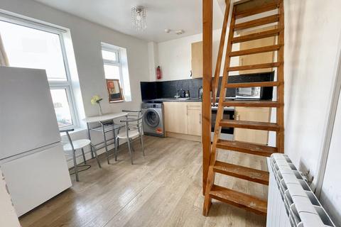 1 bedroom flat to rent, Broxholme Lane, Doncaster DN1