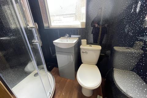 2 bedroom flat to rent, 26 Ronald Road Flat 1, Doncaster DN4