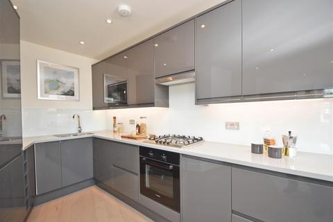 2 bedroom apartment to rent, Archway Mews, Putney