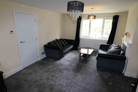 3 bedroom semi-detached house to rent, Overdown Road, Reading