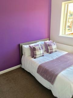 4 bedroom house share to rent, West Street, Wakefield, Hemsworth, Pontefract, WF9