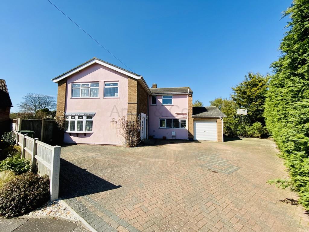 Broadland Close, South Oulton Broad, Lowestoft 5 bed detached house £