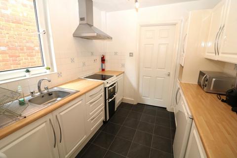1 bedroom apartment to rent, Falkland Road, Dorking, RH4