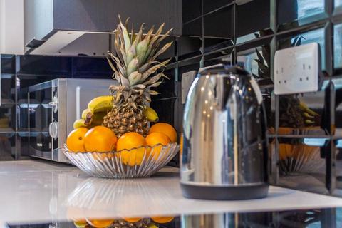 2 bedroom flat to rent, 139 Queens Crescent, London NW5