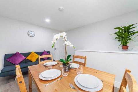 1 bedroom flat to rent, 139 Queens Crescent, London NW5