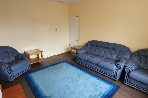 4 bedroom flat to rent, Tanfield Avenue, Aberdeen, AB24