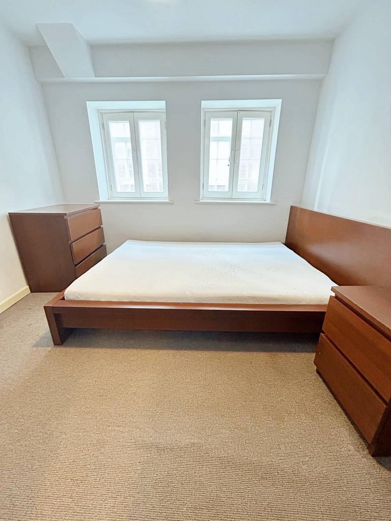Apartment in West Street, Sheffield - More