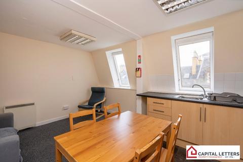 3 bedroom flat to rent, Murray Place, Stirling FK8