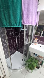 Studio to rent, Bruce Castle Road, Seven Sister N17