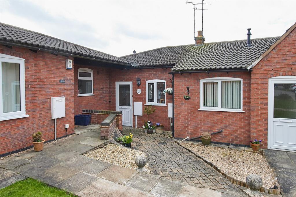 Edward Street, Hinckley 2 bed semidetached bungalow £160,000