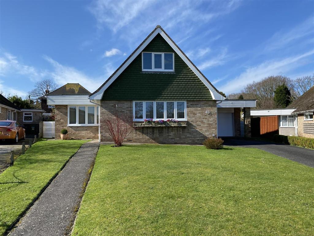 Oakleigh Road, BexhillOnSea 2 bed detached bungalow £425,000