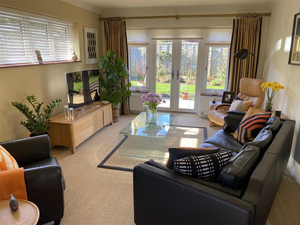 Oakleigh Road, BexhillOnSea 2 bed detached bungalow £425,000