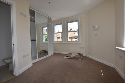 1 bedroom flat to rent, St Johns Road , WD17