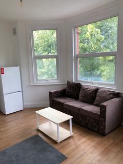 1 bedroom flat to rent, Park Avenue, Willesden Green, NW2