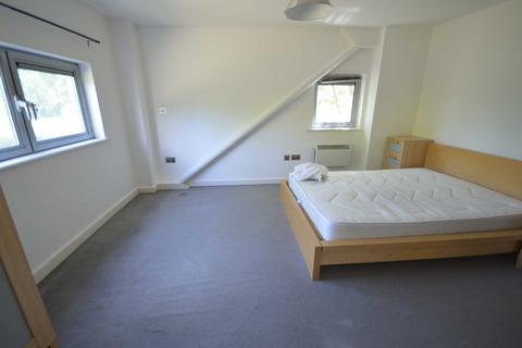 2 bedroom apartment to rent, Hermit Road, Canning Town