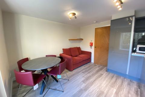 3 bedroom flat to rent, Brown Street, Newington, Edinburgh, EH8