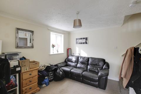 1 bedroom house to rent, Lindisfarne Close, St Neots PE19